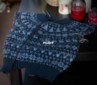 Festive yoke cardigan by Skeindeer (English)