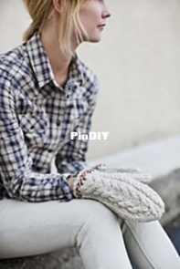 Flint mittens by Jared Flood - Brooklyn Tweed Fall 11 - Japanese