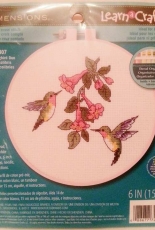 Dimensions 72407 Hummingbird Duo