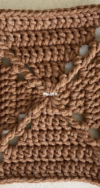 Made by Lisek - Anna Lisek - Empty Granny Square Full Center - Free