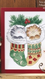Holiday Cuddles by Margaret Sherry from Cross Stitch Crazy 260 PCS + XSD