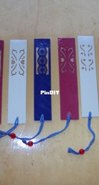 Paper bookmarks