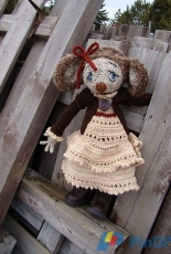 Little Mouse in the City-Secret Girl KAL by Deena Thomson-Menard