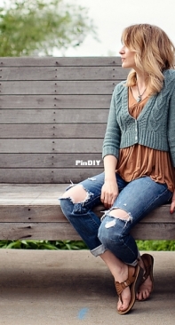 Carina Spencer -  Minimalist Cable Cardigan - English