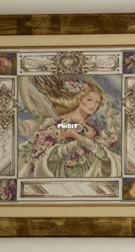 Elizabeth and the Lavender Sky, Mirabilia