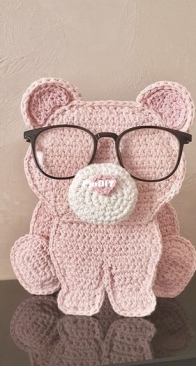 Delilah Crochet - Atelier Delilah - Cute Bear Glasses Holder / Stand - Free