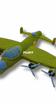 Crafty genes Indonesia - Sofie Julien Versluys - Bomber Plane - Bommenwerper Vliegtuig - Dutch