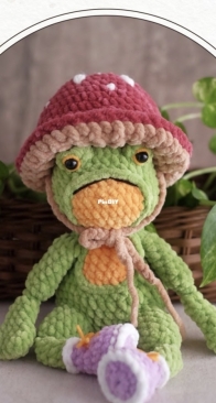 Irissesile - Cecilia - Mr Hopper McRibbit Mushroom hat