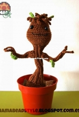 Crochet Creativo-Hamma Style and Amigurumis-Marta Ruso - Baby Groot - Spanish- Free