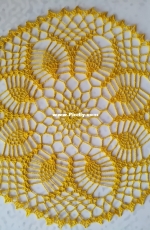 Yellow doily with pineapples
