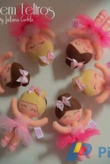 Felted Arts - Winking Felted Ballerina - Juliana Cwikla - Portuguese - Free