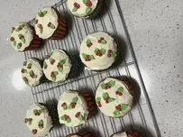 Christmas Cupcakes for my niece