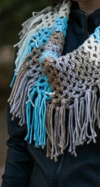 Winding Road Crochet - Lindsey Dale - Spring Fringe Cowl - Free