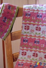 Flowers in Winter Scarf and Hat by Nicola Young/ Loopenzeloop -Free