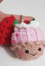 Cup cake keychain