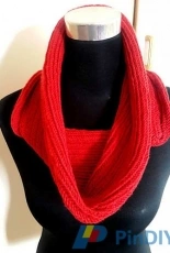 Big Red Herringbone Cowl by Bobbin Hobnobbin-Free
