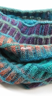 Briochepira Cowl by Susanna Winter - English - Free