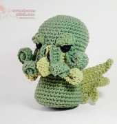 Lady Lilliput Creations- Randy Lee-  Cthulhu Amigurumi