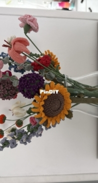 Crochet flower bouquet