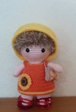 Weebee - Laura Tegg   - Weebee Doll  Sunny Summertime Outfit
