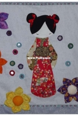 Kokeshi cushion