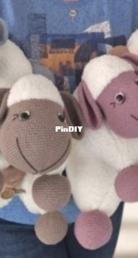 Maya Crochet Toys - Zeynep Viskafkasli - Sheep pillow