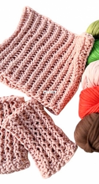 Tubular cowl and mitt set by Petra Breakstone - Free