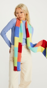 Wool and the gang - Golden scarf - French, English, German - Free