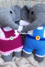Moji Moji Design - Janine Holmes - Eleanor and Elijah Elephant - Russian - Translated - Free