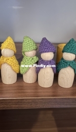 Peg doll cape and hat