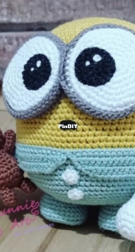 Sunnie Art - Veronica Vargas - Serie Minions Bob in pajamas - Bob en pijama - Spanish