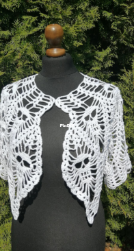Lunar Still - Kristina Tamulevičiūtė  - Skulls Shrug