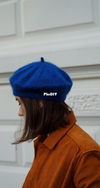 Bonbon beret by Veranika Kasparevych - English