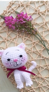 Emineden Yansıyan Renkler - Emine Bostancı - Tiny Kitty - Minik Kedicik - Turkish - Free