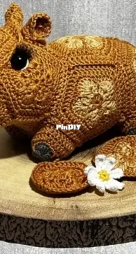 Cute Crochet By Sarah B - Cutecrochetsarahb - Sarah Barratt - Clara the Capybara