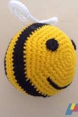 Selena Wallace- Buzzy Bee -Free
