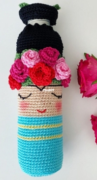 Anchor Crafts - Essiebirdies - Esther Vogelaar - Frida water bottle cover - Free