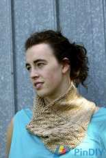 Parchemin Cowl by Emily Manasc-Eng,French-Free