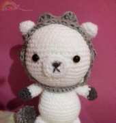 Lion White