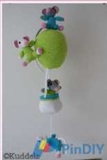 Kuddelz - Veronique Smit - 20110412 - Mice family in a hot air balloon - Dutch
