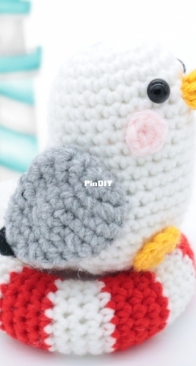 Stringy Ding Ding - Olive - Seagull Amigurumi - Free