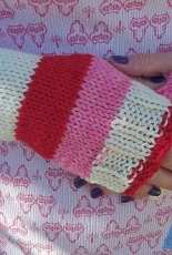 Alices Fingerless Gloves by Lynn Anne Banks / Nonsuch Knits-Free