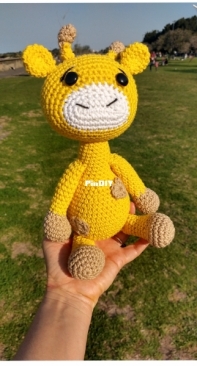 Little giraffe