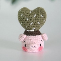 Big bebez-  Yun Young Lee - Cactus in the face pot Pig face
