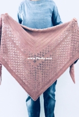 Akemi Shawl by Isabell Kraemer-German,French,Danish,Russian