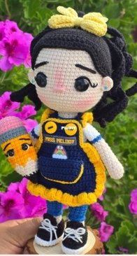 Ashlye a Crochet - Ashlye Retamozo - Preschool Teacher 20 cm  - Profesora de inicial 20 cm - Spanish