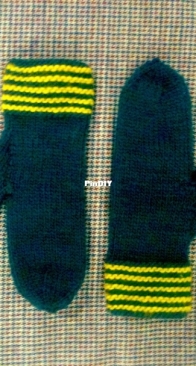 New Year Mitts by Lydia Gluck