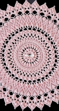 Nelly Klos - April Doily - English