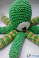 Green octopus