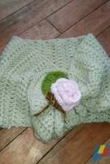Cuello con flor